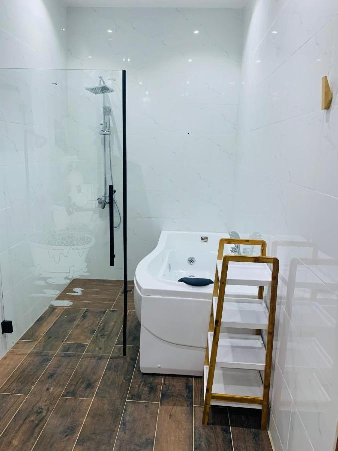 Le Diamant Noir Hotel Nguékokh Екстериор снимка