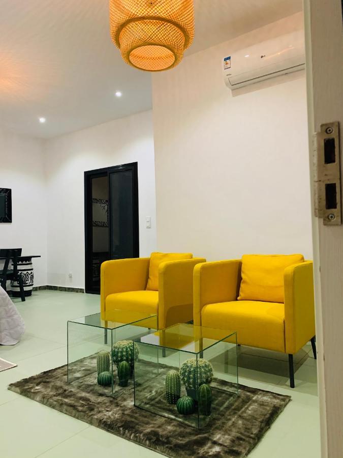 Le Diamant Noir Hotel Nguékokh Екстериор снимка